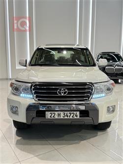 تۆیۆتا لاند کروزەر